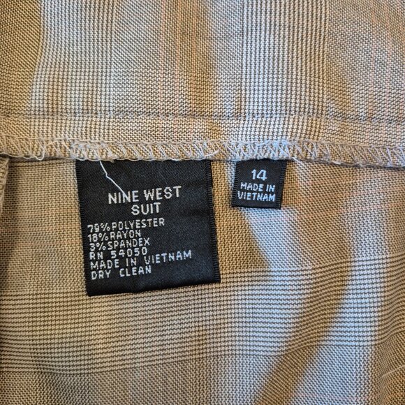 Plaid Dress Pants - Picture 5 of 9